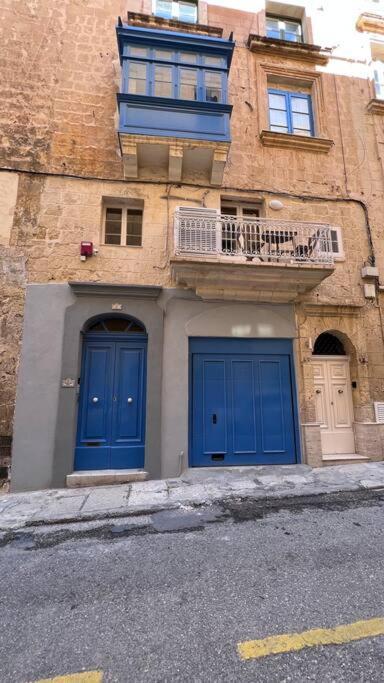 Flat In Valletta Luaran gambar